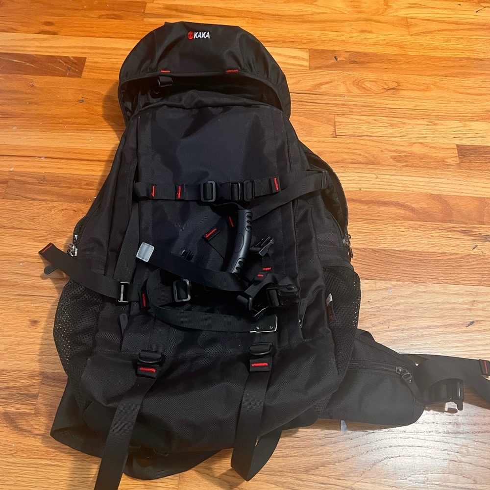 Kaka large size backpack with so many zippers options